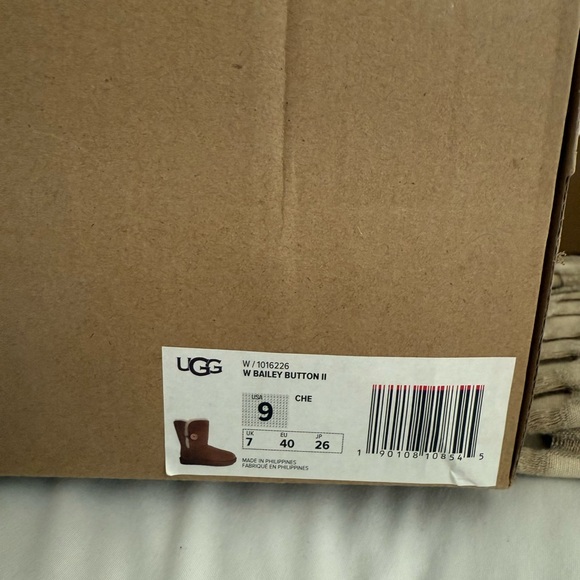 UGG Women's Chestnut Winter Boots - Picture 6 of 6